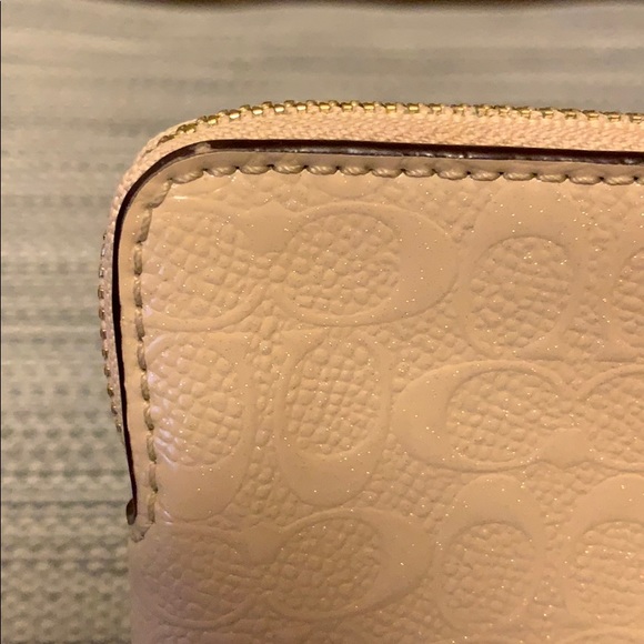 Coach wipeable wristlet - Picture 8 of 8